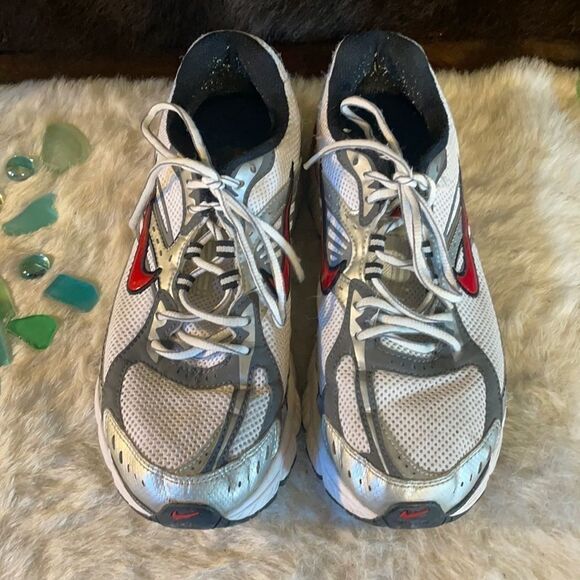 Nike Other - Nike shoes 9.5 (4862)